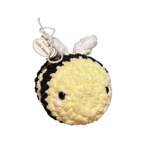 Kvačkana čebelica, Lejla Amon